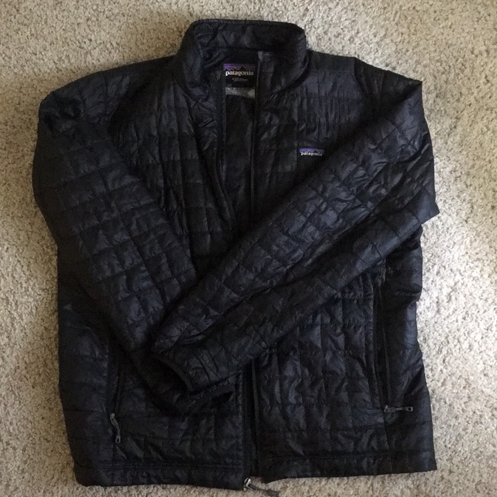 Men’s Patagonia lightweight puffer